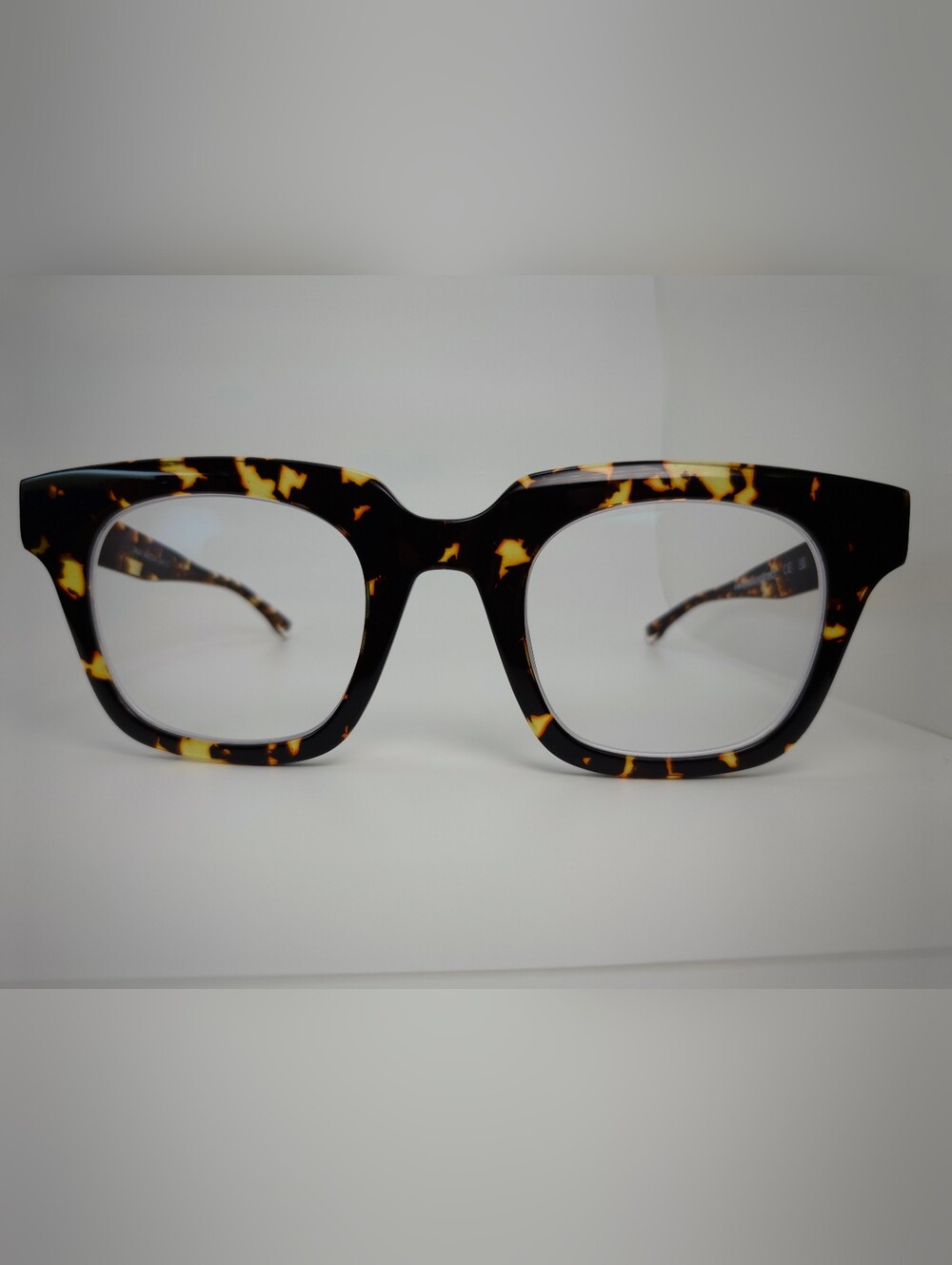 Ray. Tortoiseshell Square Frame Glasses